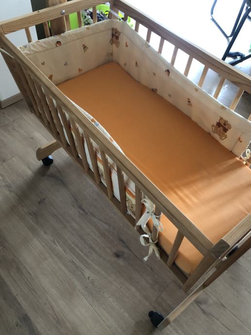 Zibelka postelja za dojenčka