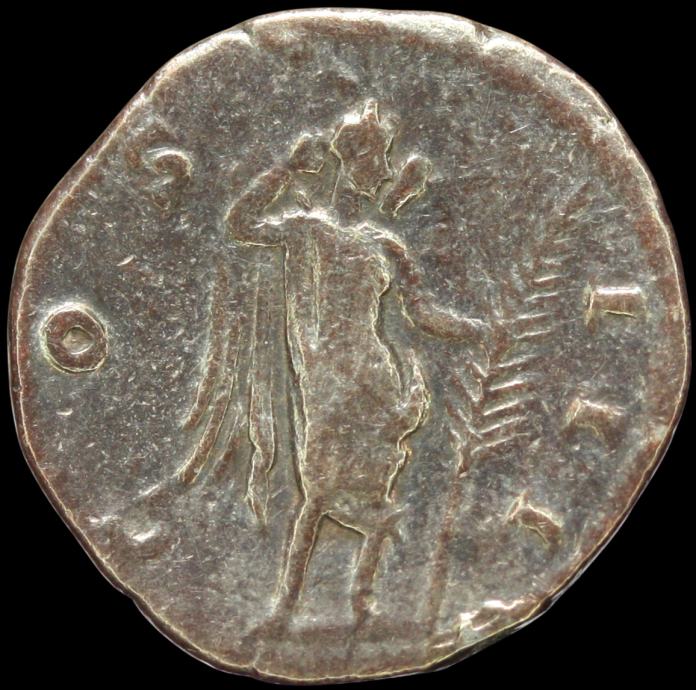 LaZooRo: Rim - AR Denarius Hadriana (117-138 AD), COS III, Zmaga