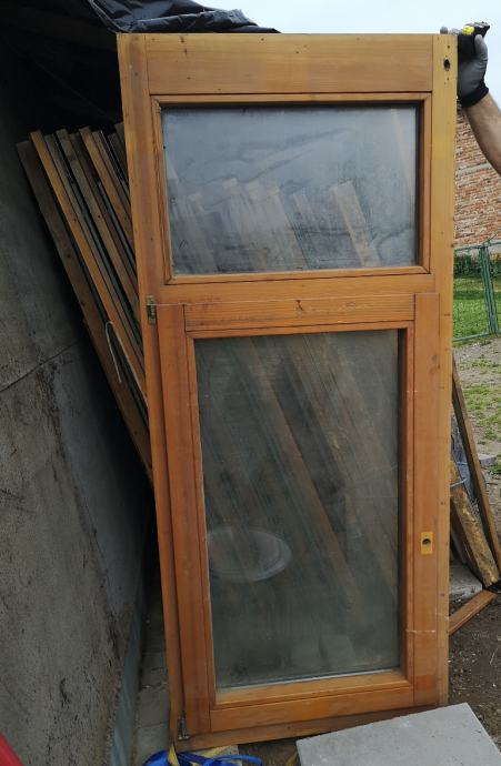 Masivno leseno okno z alu oblogo 81x190