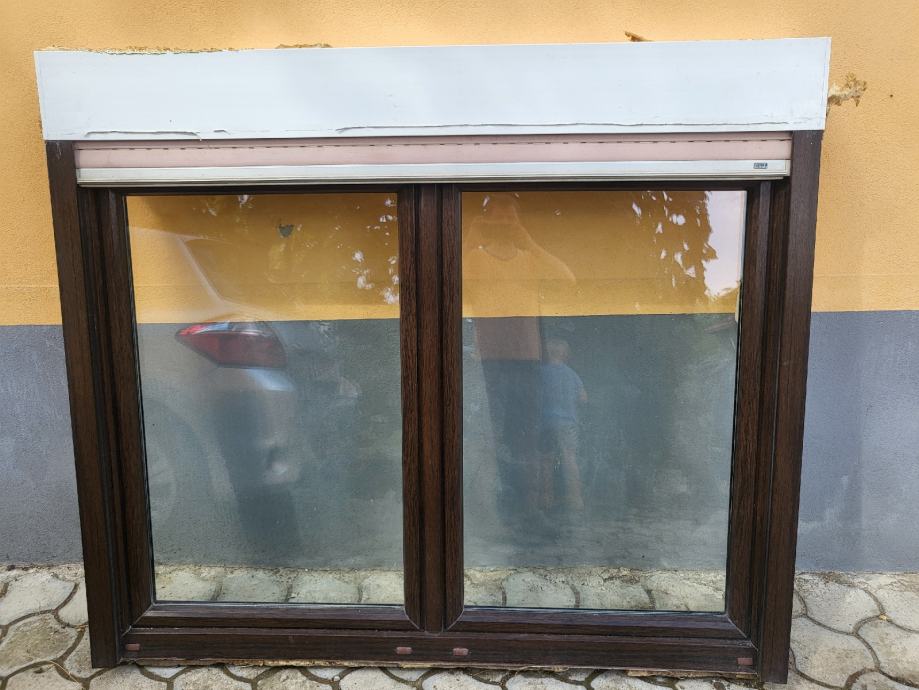 stensko okno 160x120