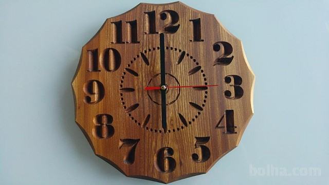 AKTUALNO DARILO Masivna lesena stenska ura - massive wooden wall clock