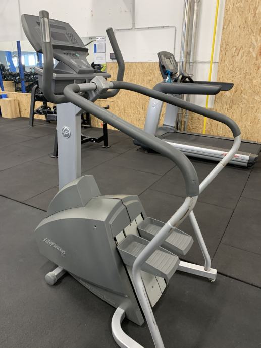 Life fitness stepper 95si