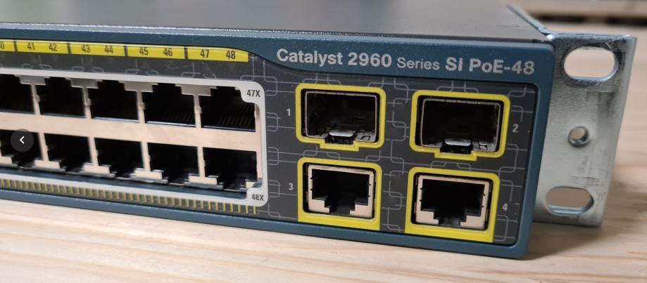 Cisco Catalyst 2960 48 (PoE) Switch - WS-C2960-48PST-S