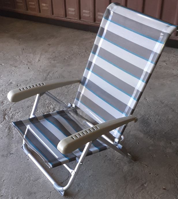 Kamp stolček za na plažo