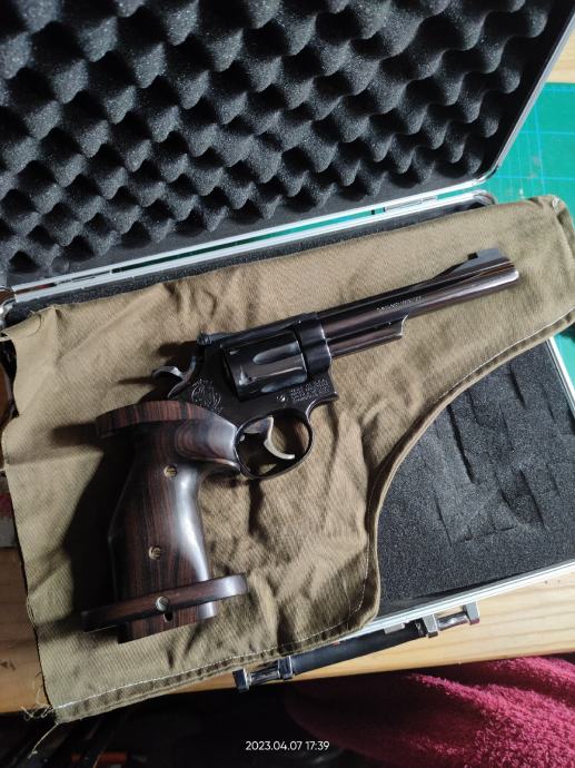 Revolver Smith & Wesson 19 Target Master
