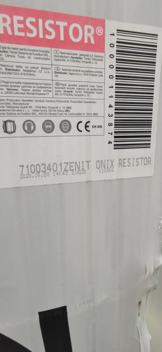 Strešnik Terrán Zenit resistor onix