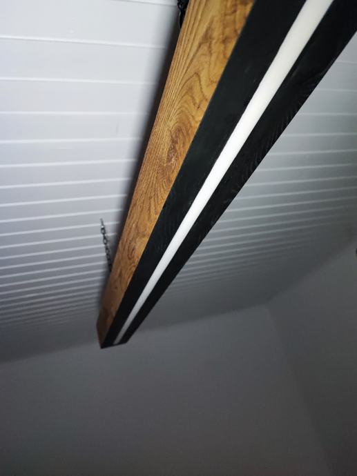 Unikatna viseča stropna luč iz pravega hrasta