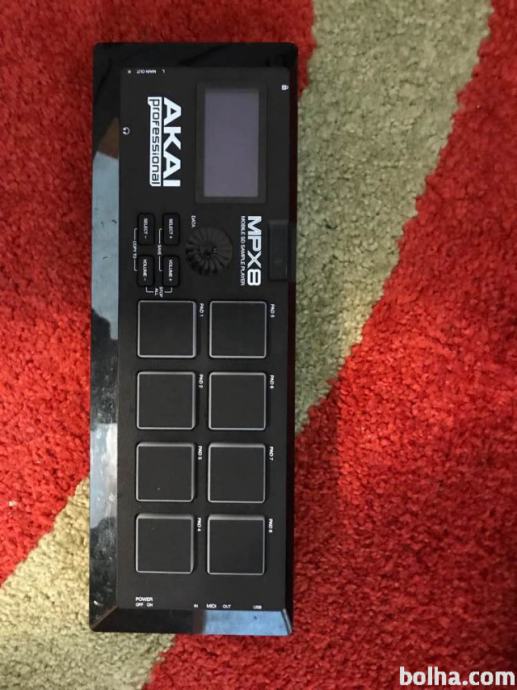 AKAI MPX8 SD SAMPLE PAD CONTROLLER