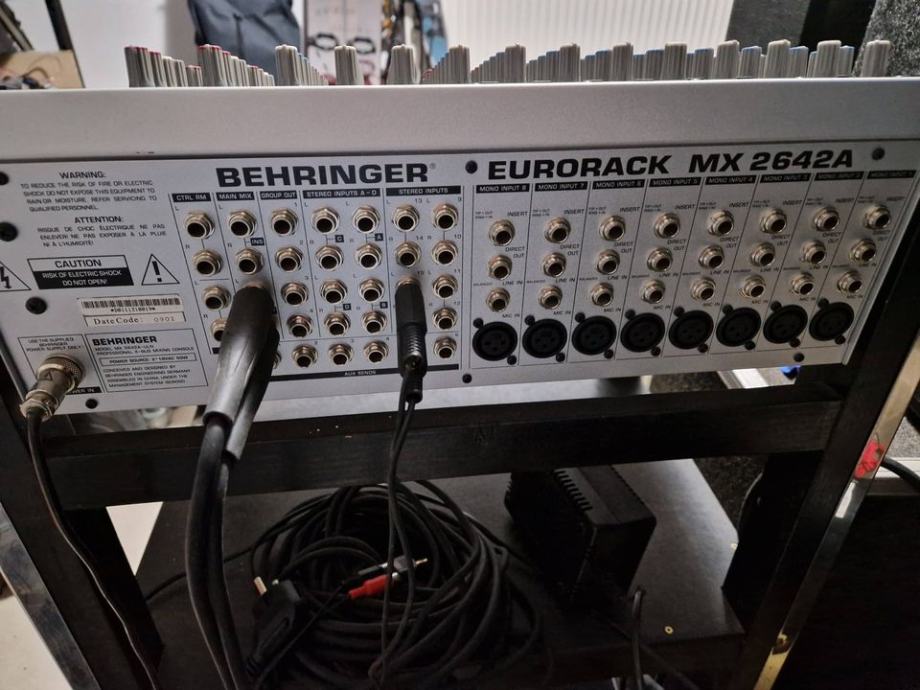 Behringer Eurorack MX2642A + ojačevalec Crown XL S402