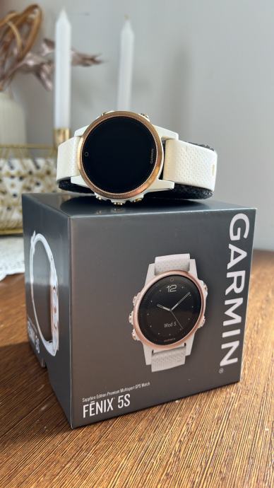 Montre GPS GARMIN Fenix 5S Plus - Blanc/or Rose - Occasion Avec Garantie 3 Mois