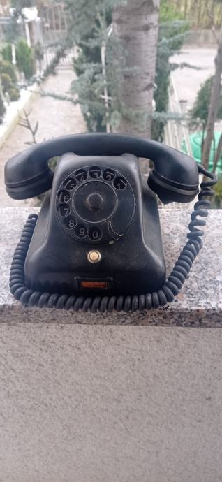 Starinski telefon Iskra, Ljubljana