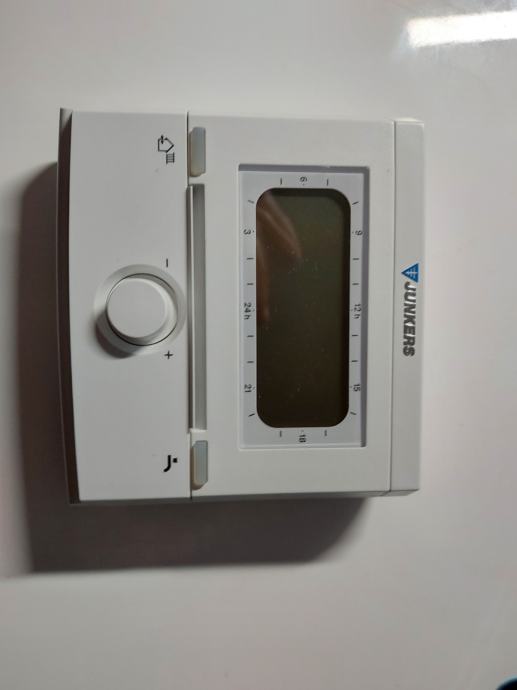 THERMOSTAT D'AMBIANCE NUMERIQUE FR120 JUNKERS PROGRAMMATION HEBDOMADAIRE 8737707195