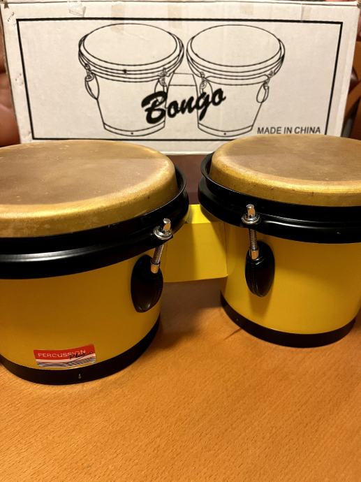 Bongo, Percussion plus yellow Bongos