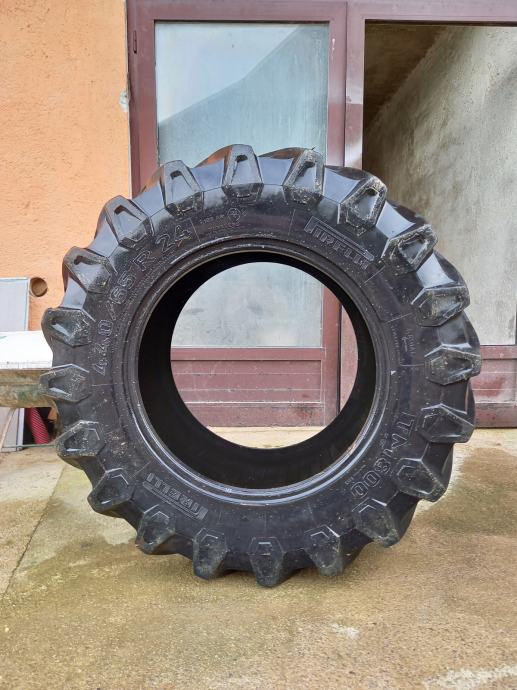 Traktorska pnevmatika