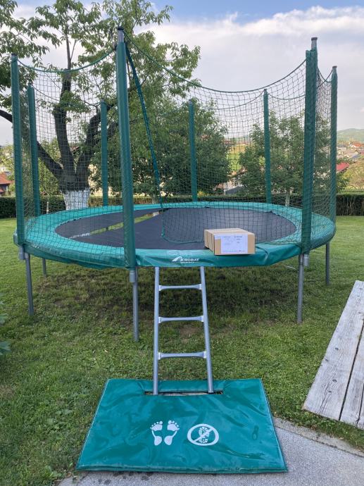 Prodamo trampolin znamke Akrobat