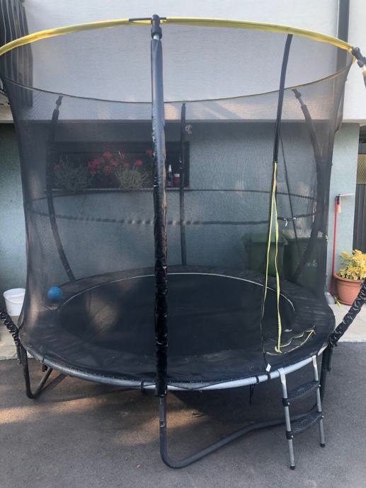 Trampolin 250 cm črn + zaščitna mreža + lestev