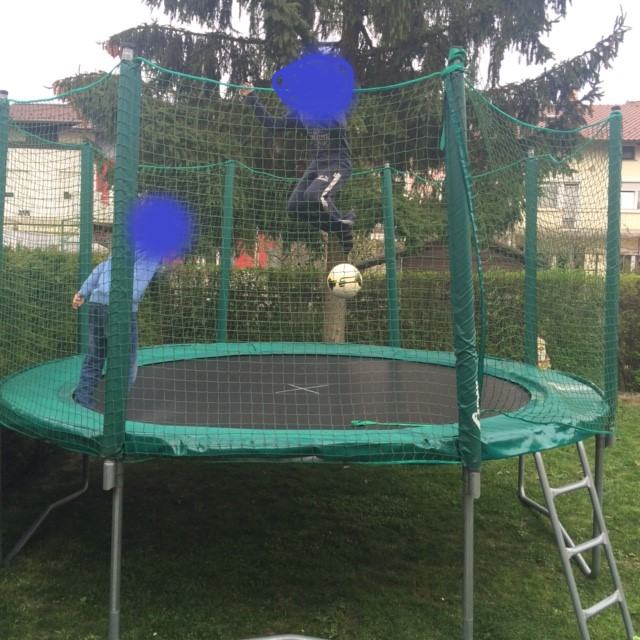 trampolin akrobat 350