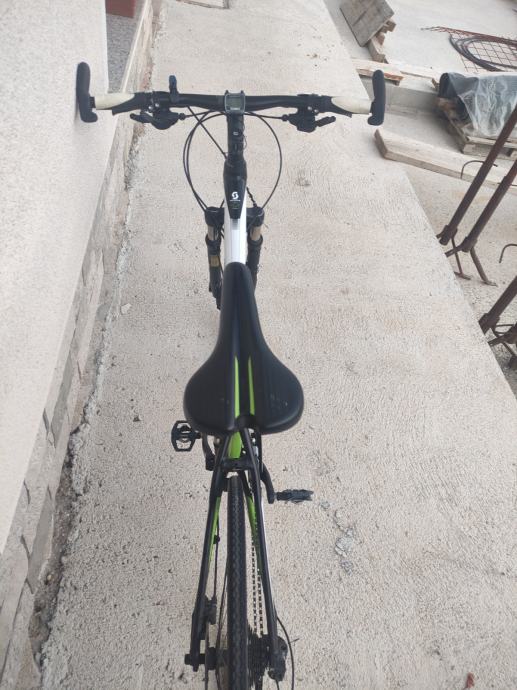 chain reaction cycles france