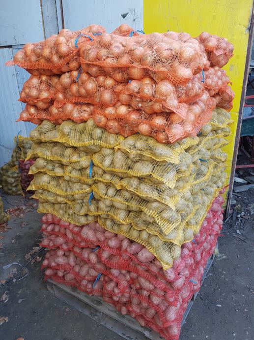 Prodaja velike količine krompirja*DOSTAVA*