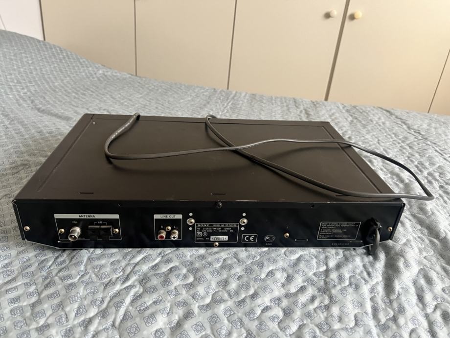 Sony stereo FM/AM Tuner