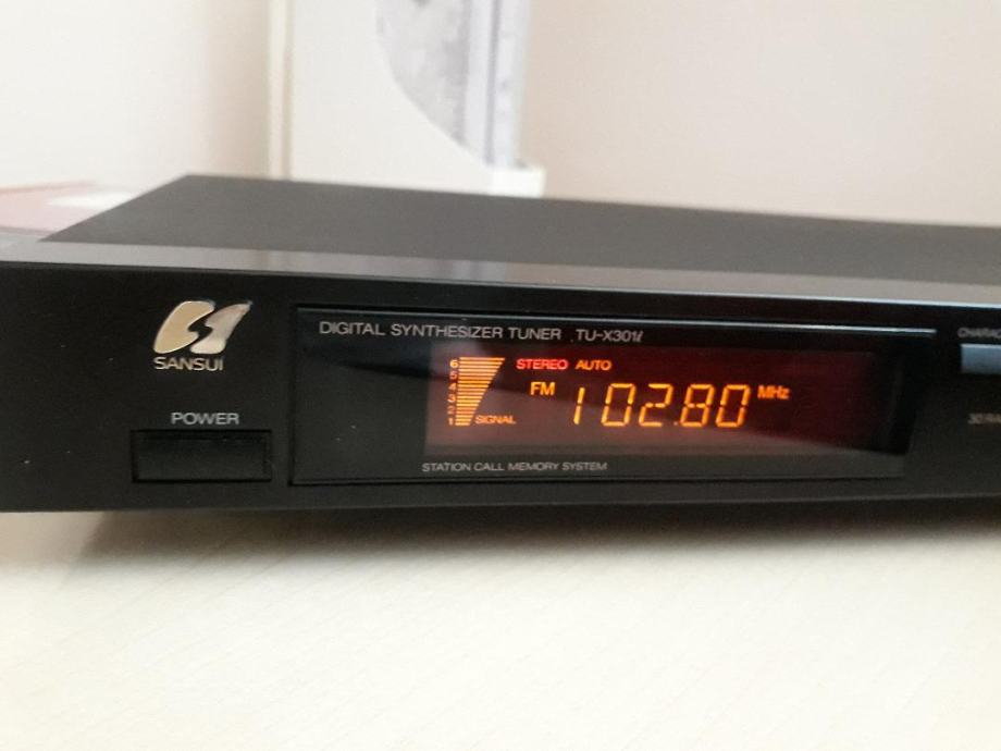 Tuner Sansui TU X 301i - rezerviran (g. iz Hrastnika)