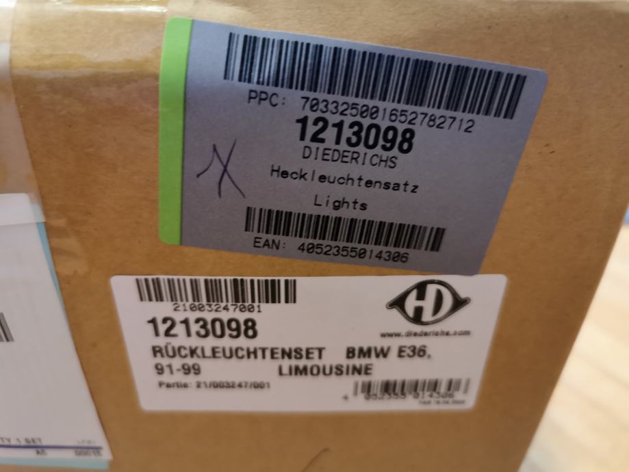BMW E36 par kristal zadnjih luči