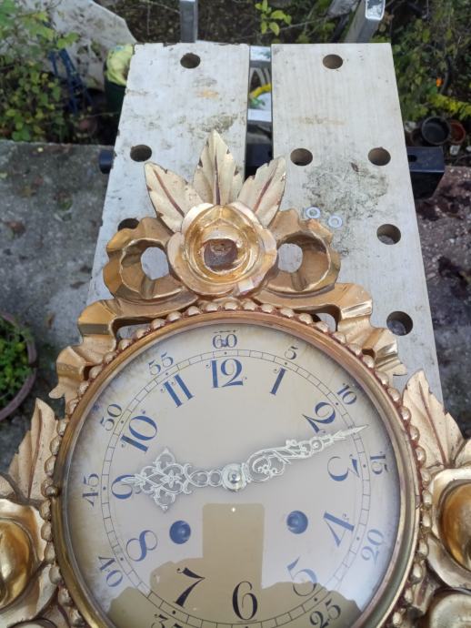 Stenska ura z bitjem