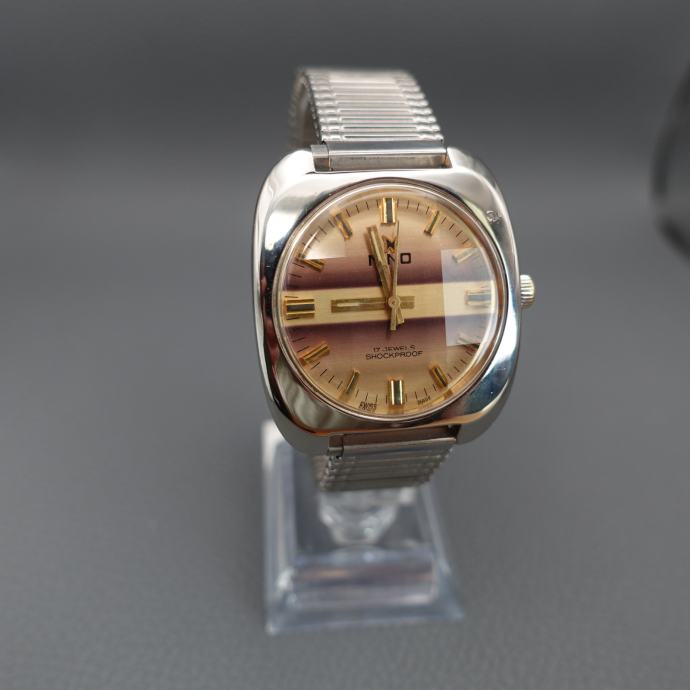 Vintage Swiss watch "NINO", simple manual winding.