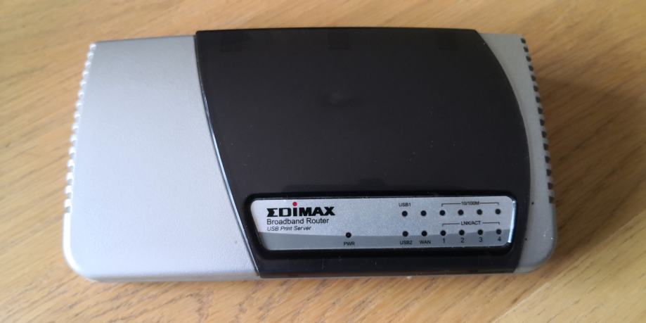 Edimax usmerjevalnik BR-6104KP