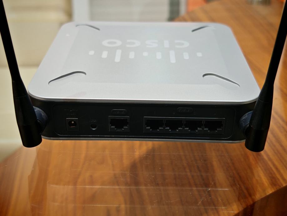 ROUTER CISCO WRV210 (Wireless G -VPN)