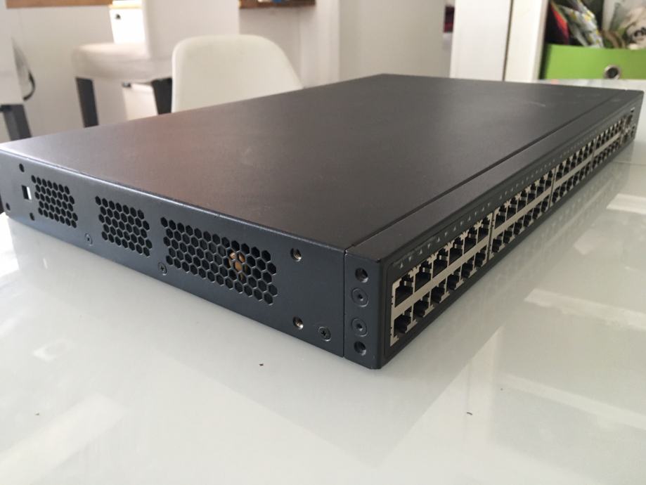 ROUTER HP 1950-48G