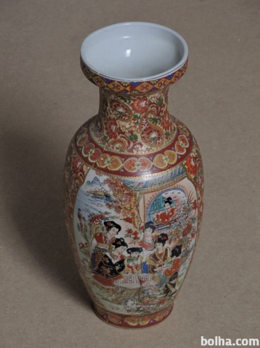 Poslikana kitajska vaza