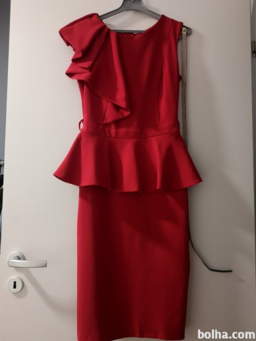 Zelo lepa večerna elegantna obleka, rdeče barve
