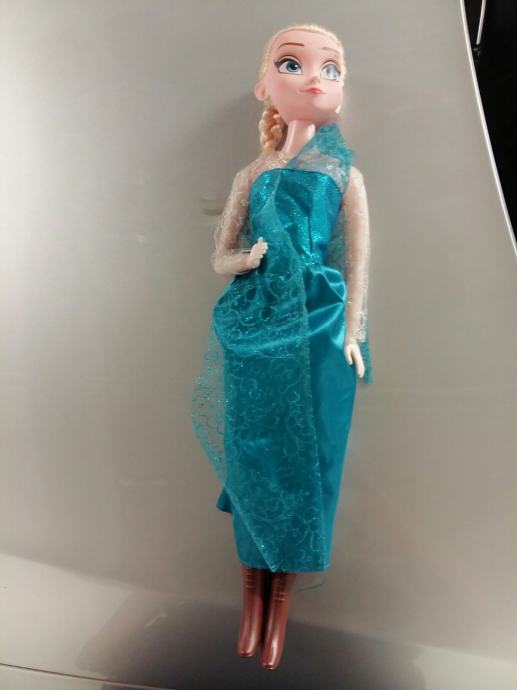 Elsa 65cm, poje pesmico