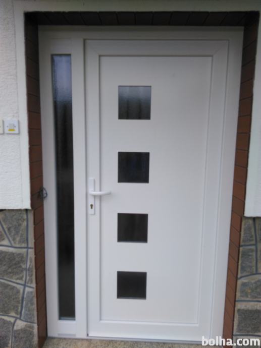 PVC vhodna vrata in garažna vrata