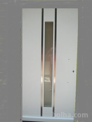 vhodna vrata iz masivnega lesa 2100/110 desna