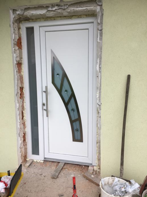 VHODNA VRATA PVC AKCIJA