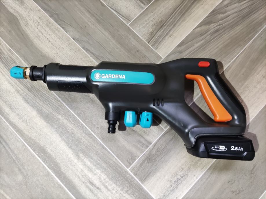 Nettoyant Gardena AquaClean 24/18V P4A