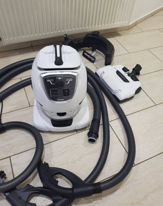 sesalnik pro aqua