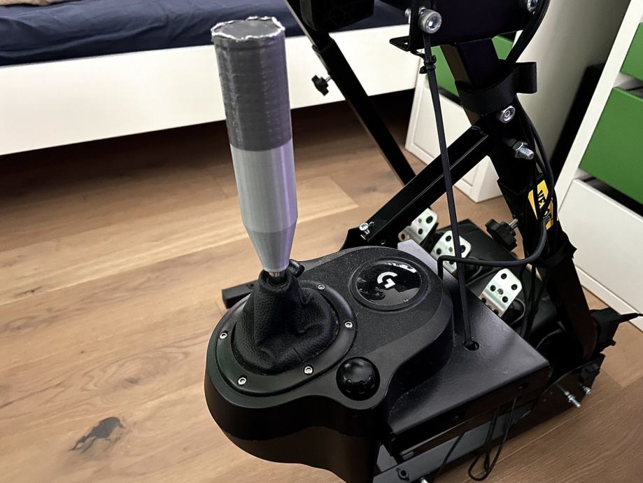 Logitech G29 Driving Force volan + shifter z stojalom