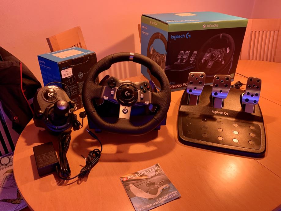 Logitech Evolution PLAYSEAT igralni stol Evolution + Logitech G920 + Menjalna ročica