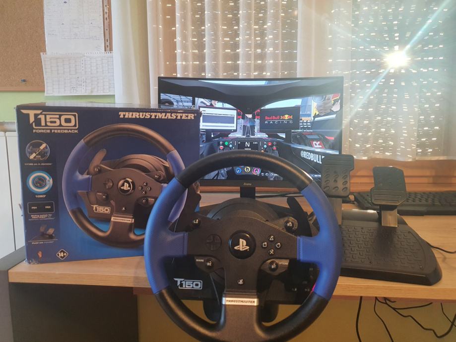 Thrustmaster T150 Force Feedback pc/ps4/ps3 volan in pedali
