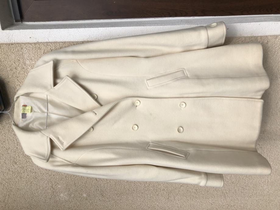 Volnen plašč jakna smetanove barve - iz čistilnice