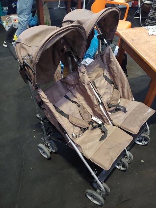 voziček - marela za dva otroka ali dvojčka