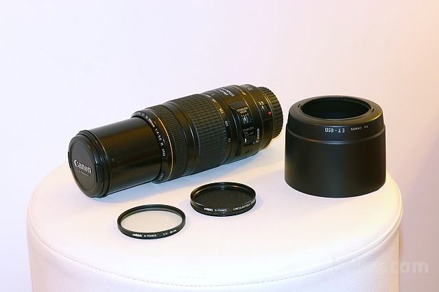Objektiv CANON EF 70-300mm IS USM z dodatno opremo