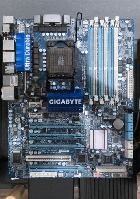 Gigabyte GA-X58A-UD3R (rev. 2.0) za procesorje Intel i7 in Xeon