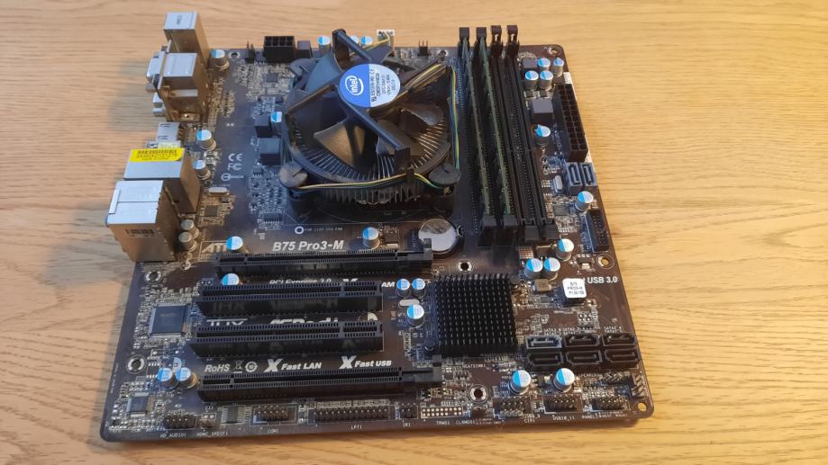 Matična plošča ASRock B75 Pro3-M LGA 1155 + i5 3350p + 8 GB DDR3