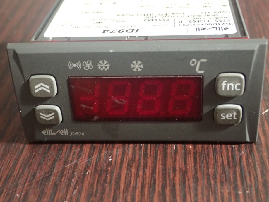 Controllore Eliwell IS 972 LX sondaPTC o NTC selezionabile a parametro
