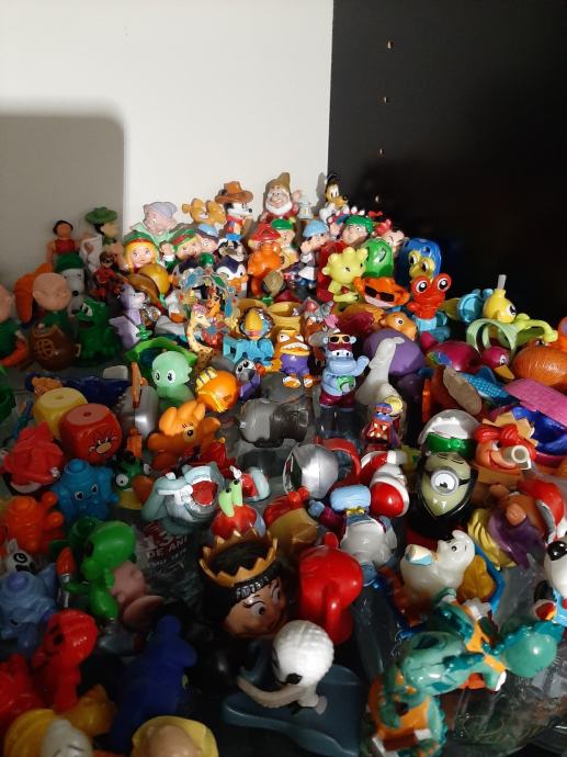 500 kinder figurice