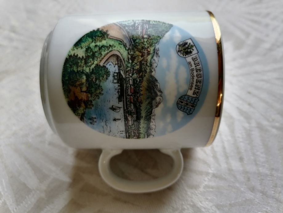 Lonček ali skodelica iz nemškega porcelana